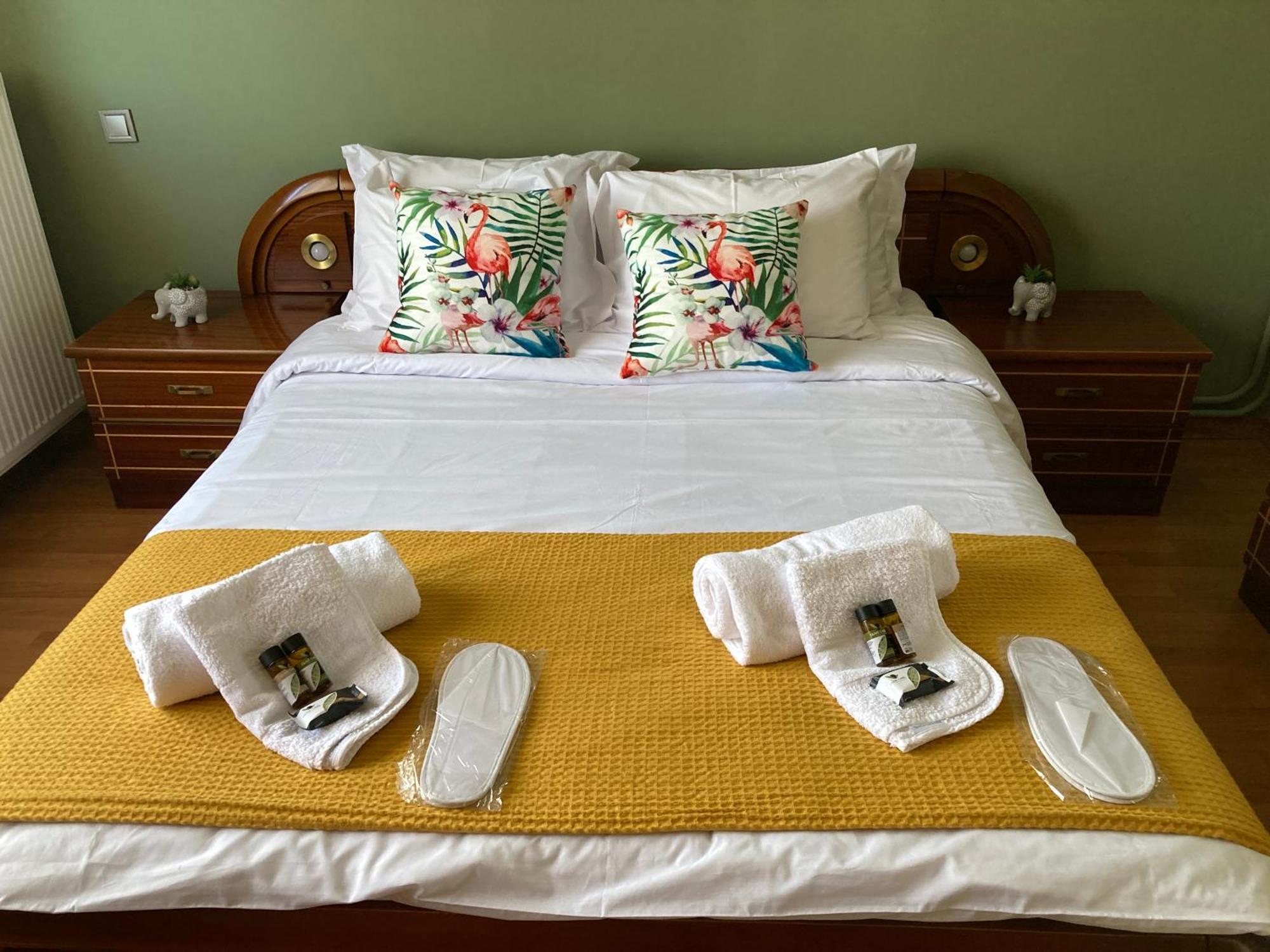 Corner House Apartment Kastoria Ngoại thất bức ảnh